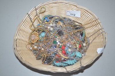 Lot 112 - Box containing a quantity of costume jewellery