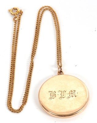 Lot 153 - A 15ct locket, the round locket with initials...