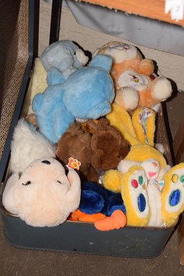 Lot 589 - A suitcase full of vintage stuffed toys