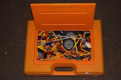 Lot 600 - Box set of K'Nex building toys