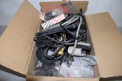Lot 612 - Quantity of various vintage computing leads,...