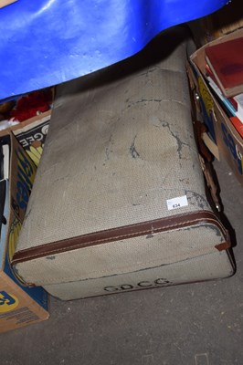Lot 634 - A suitcase full of various toy dolls