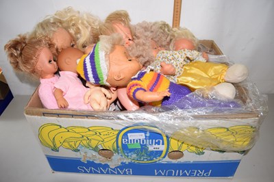 Lot 652 - A box of various vinyl and rubber toy dolls