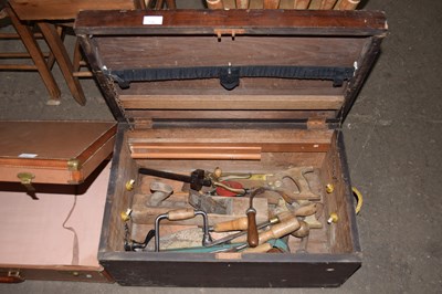 Lot 776 - A wooden tool chest and tools