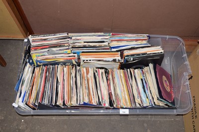 Lot 788 - A large box of various singles