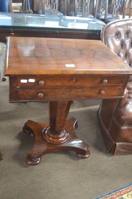 Lot 465 - A small early 19th Century mahogany centre...