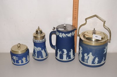 Lot 65 - A group of various Wedgwood Jasper ware items...