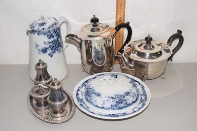 Lot 168 - Mixed Lot: Plated tea wares, cruet, porcelain...