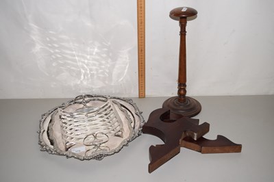Lot 173 - Two silver plated serving dishes together with...