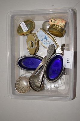 Lot 178 - Mixed Lot: Assorted glass dishes, various...