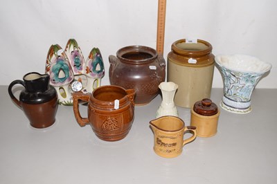 Lot 186 - Mixed Lot: Various ceramics to include a...