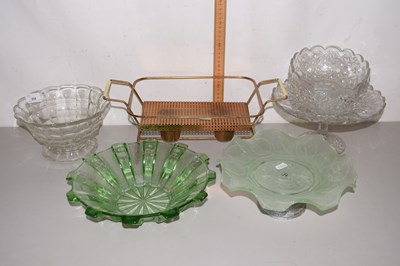 Lot 204 - Mixed Lot: Various glass bowls etc