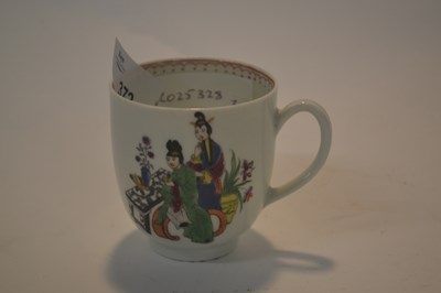 Lot 372 - An 18th Century Worcester porcelain cup...