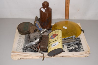 Lot 518 - Mixed lot of automobilia accessories