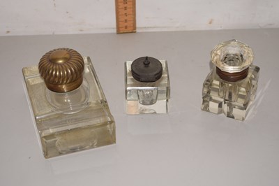 Lot 117 - A group of three various vintage ink wells