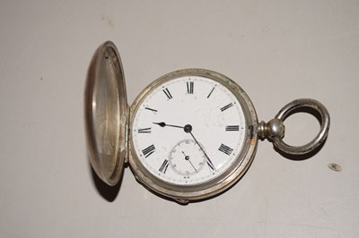 Lot 132 - Late 19th or early 20th Century silver cased...