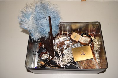 Lot 137 - Box of assorted costume jewellery
