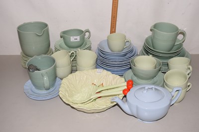 Lot 596 - A quantity of Woods ware Beryl and others