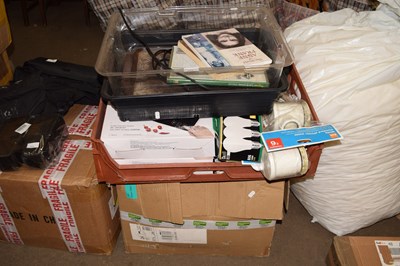 Lot 773 - Mixed Lot: Various