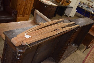 Lot 314A - Folding artists easel