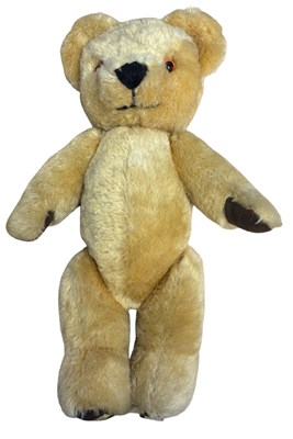 Lot 397 - A vintage Merrythought teddy bear,...