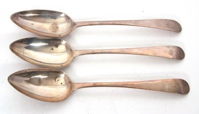 Lot 59 - Group of three Georgian Scottish silver...