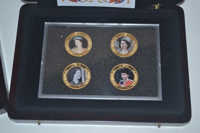 Lot 200 - Three presentation boxes containing QEII...