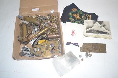 Lot 458 - Box: assorted military related metalware...