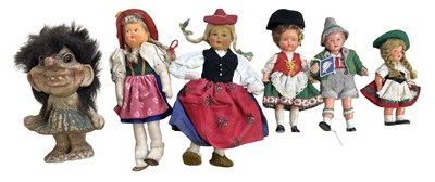Lot 318 - A collection of various vintage European folk...