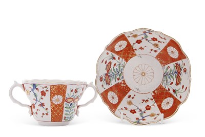 Lot 86 - An 18th Century Worcester porcelain chocolate...