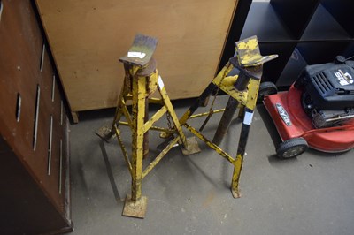 Lot 760 - PAIR OF LARGE METAL AXLE STANDS