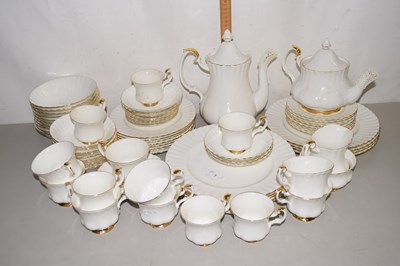 Lot 7 - A quantity of Royal Albert Val D'or gilt...