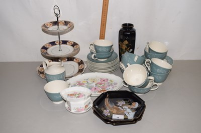 Lot 16 - Mixed Lot: Various ceramics to include a...