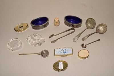 Lot 30 - Mixed Lot: Assorted glass dishes, various...