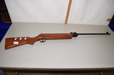 Lot 42 - An SMK air rifle