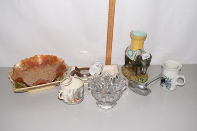 Lot 522 - Mixed Lot: Ceramics and glass