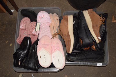 Lot 576 - Two boxes of assorted shoes
