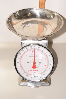Lot 632 - Set of scales