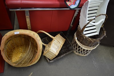 Lot 788 - MIXED LOT VARIOUS BASKETS, WOODEN GARDEN TRUG ETC