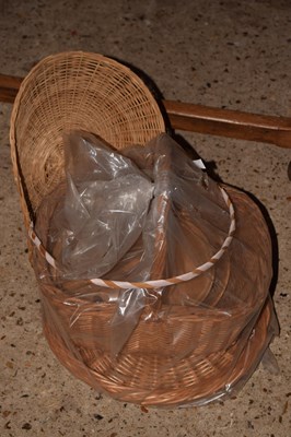 Lot 222 - Mixed Lot: Assorted baskets etc