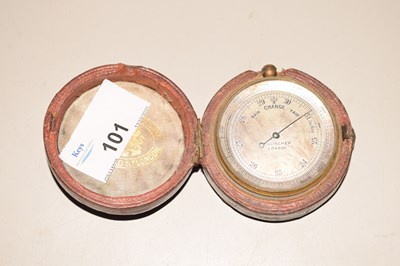Lot 101 - A Pillisher London compass, cased