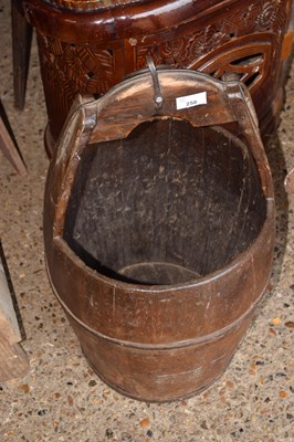 Lot 258 - A barrel bucket with metal carry handle