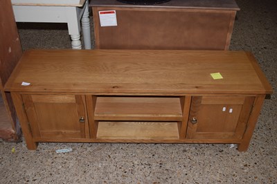 Lot 272 - TV stand