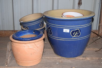 Lot 327 - Mixed lot of terracotta and cley plat pots