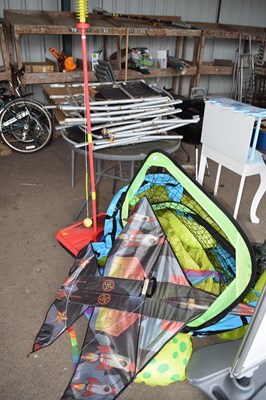 Lot 354 - Mixed lot of various children's toys etc