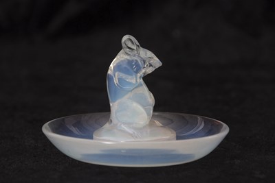 Lot 21 - A Lalique opalescent glass "Souris Cendrier"...