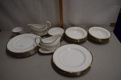 Lot 146 - A quantity of Wedgwood Cavendish pattern gilt...