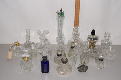 Lot 178 - A collection of various assorted scent bottles