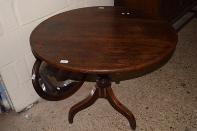 Lot 249 - Round tilt top table