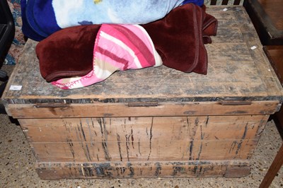 Lot 300 - Vintage pine blanket box